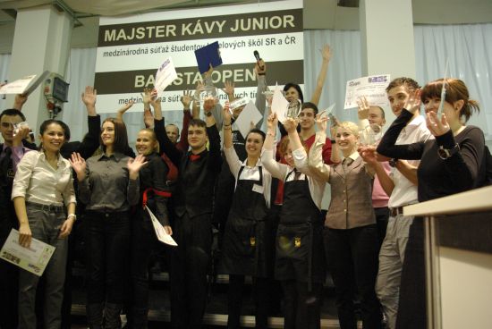 Část soutěžících mezinárodní soutěže MISTR KÁVY INTERNATIONAL